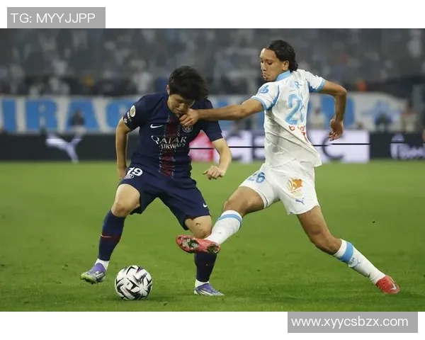 马赛足球队历史上的顶尖球星及其在球队中的传奇表现